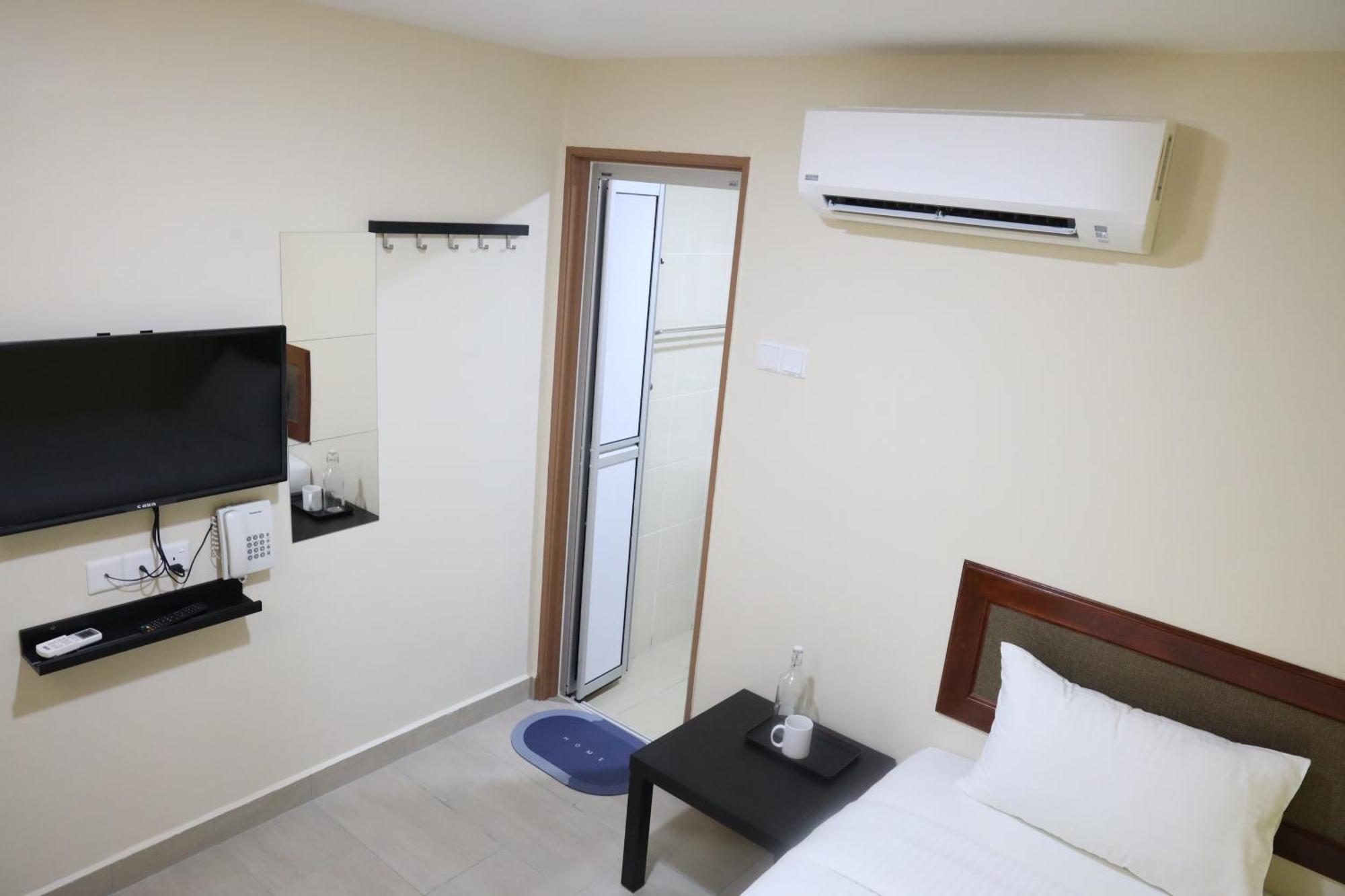 Capital O 90897 Island City Hotel George Town Eksteriør billede